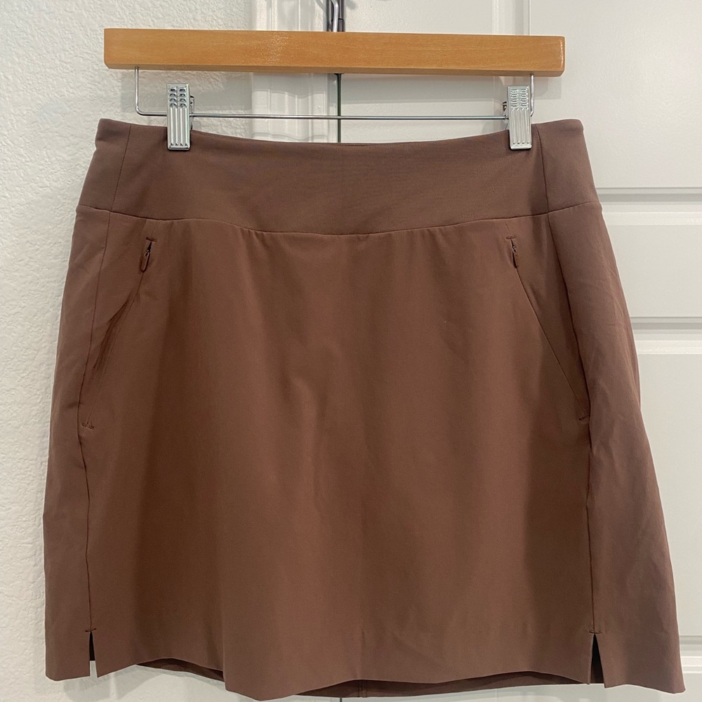 Athleta Soho Skort Skirt Size 8 Brown Zipper Pockets and Back Pockets